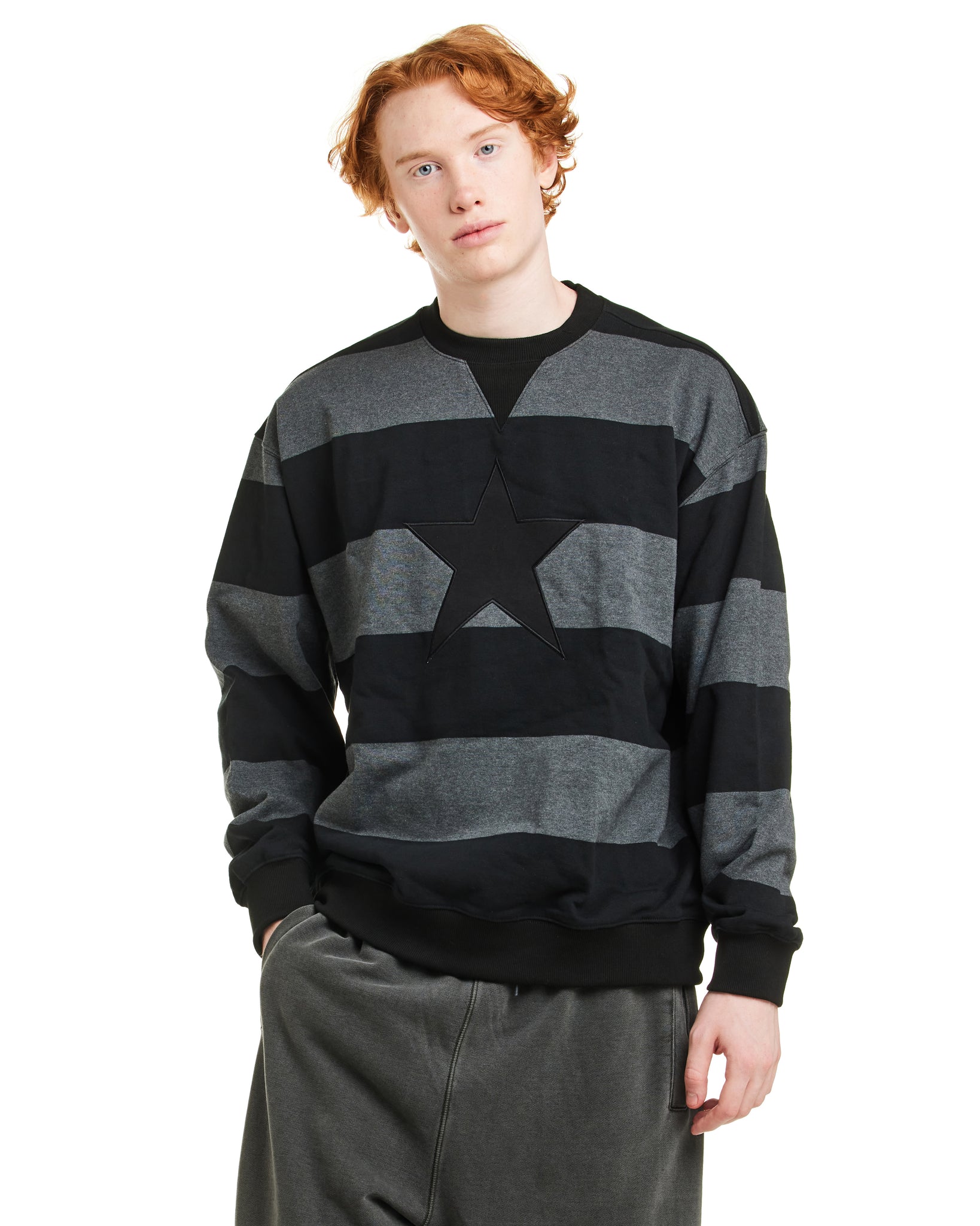 NOSTASY STRIPE STAR SWEAT