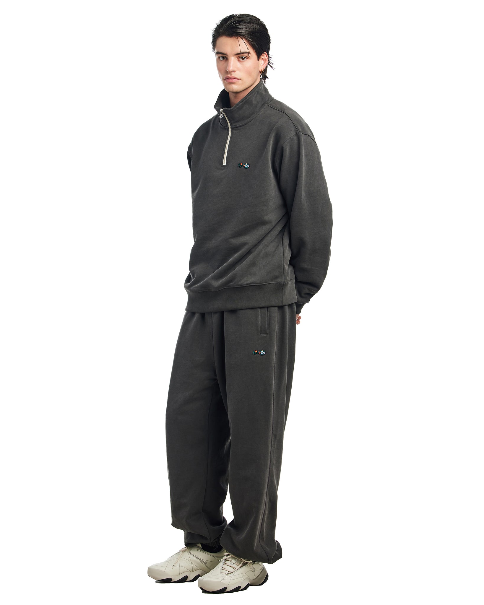 NOSTASY FLORAL SWEAT PANTS